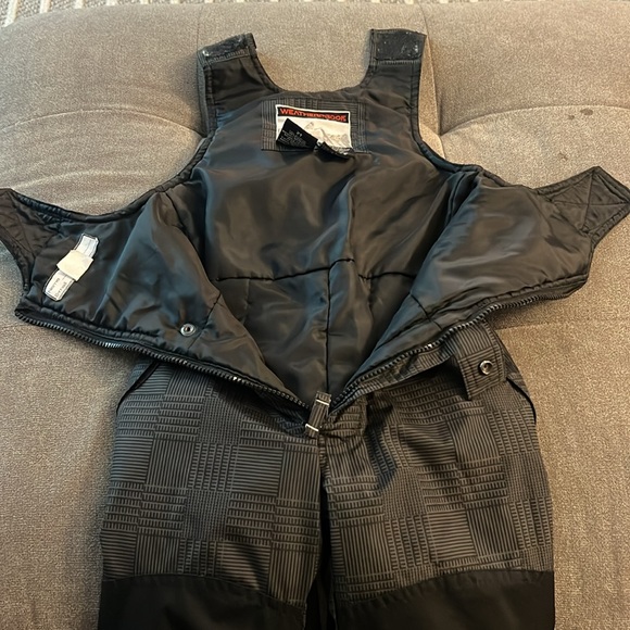 Weatherproof. Snowsuit. Size 2T. Easy on and off. - Picture 10 of 11